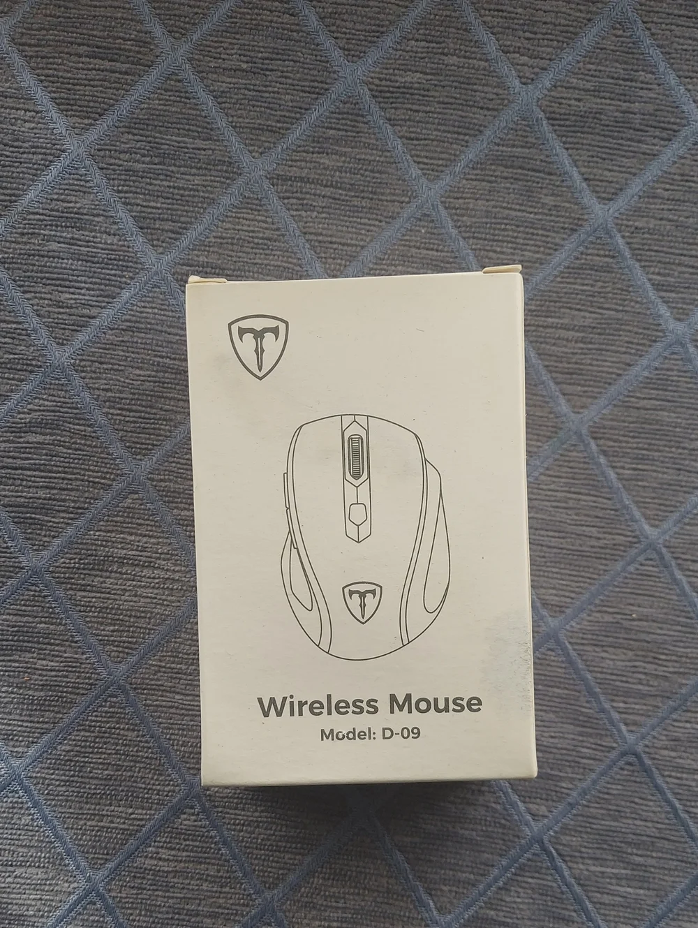 Source Unknown White Wireless Mouse D-09